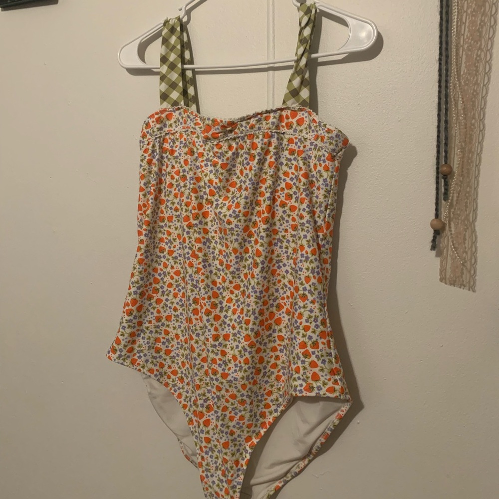 AE One-piece Swimsuit